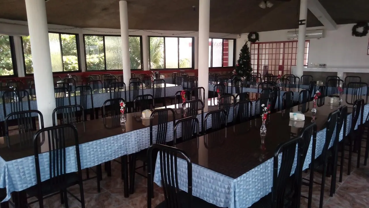 Le Relais Hotel Bar Resto & Resorts Fort Liberté